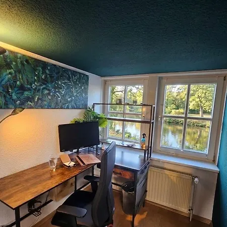 - Luxus-oase - Massagesessel, Wasserblick & Sky Tv Uelzen