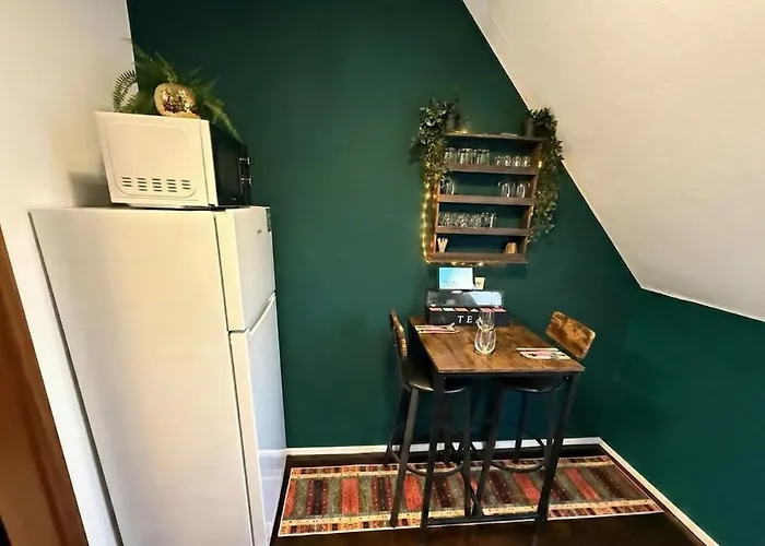 - Luxus-oase - Massagesessel, Wasserblick & Sky Tv Uelzen